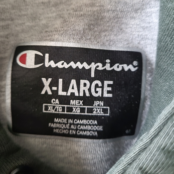 Champion hoodie - Picture 2 of 2